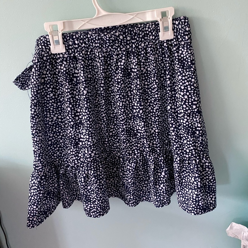 Skirt - Picture 2 of 2